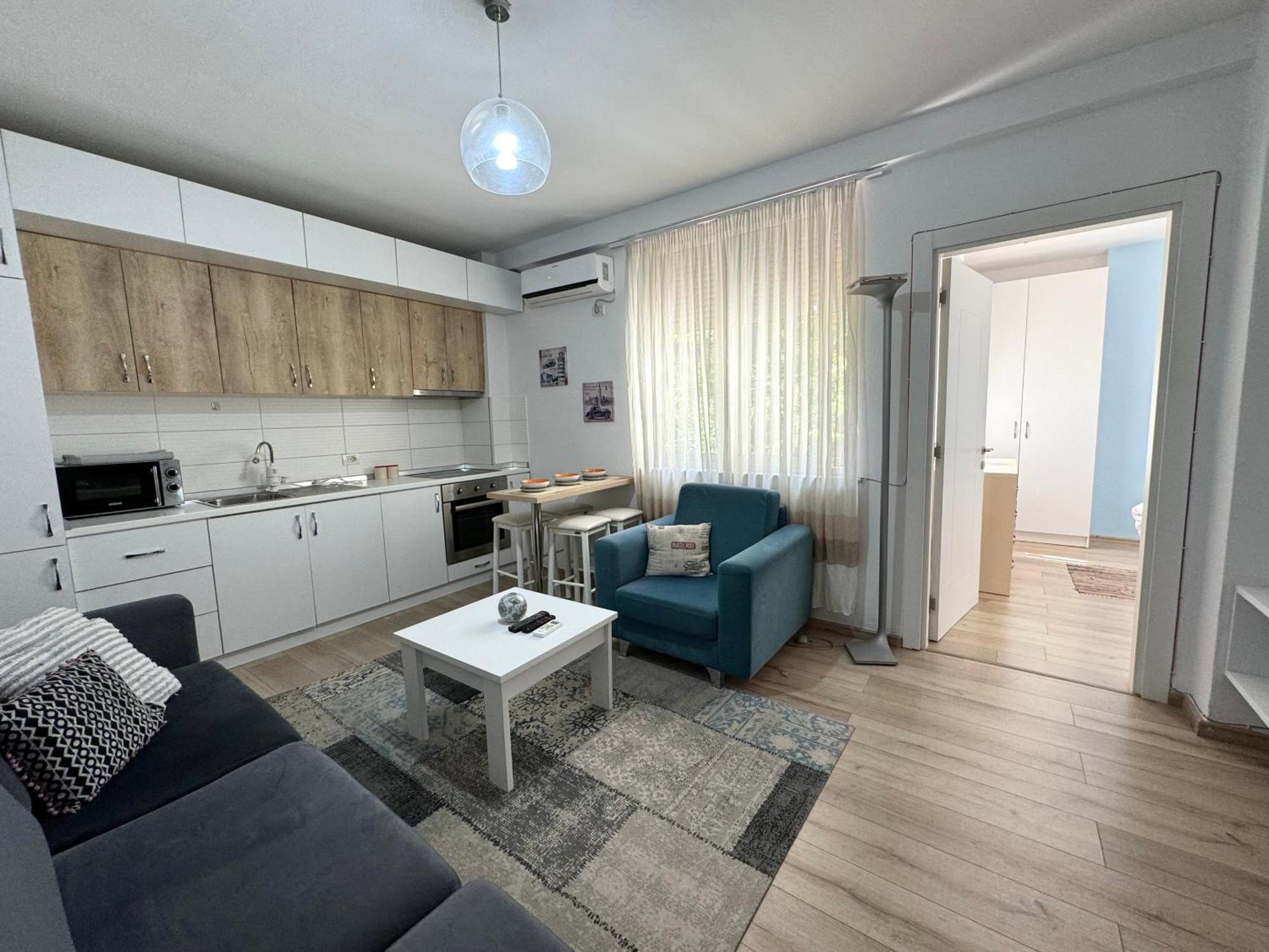 Apartment In The New Bazaar Of Tirana - Hana Blu Zewnętrze zdjęcie